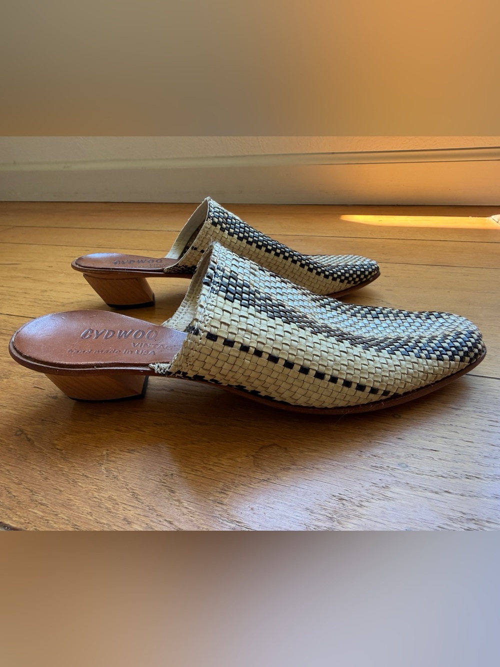 Woven Leather Mule in Natural/Black